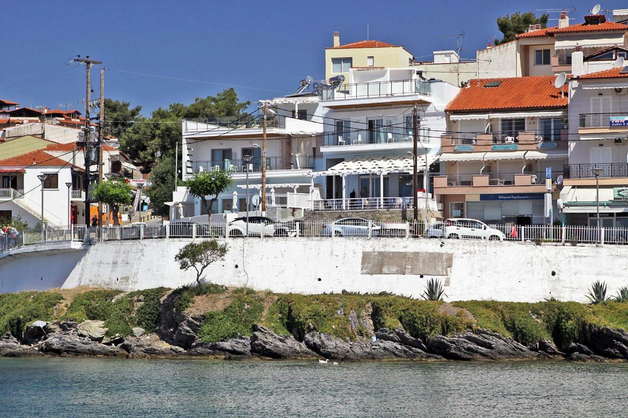 Hotel Aqua Marine 2 à Neos Marmaras Extérieur photo