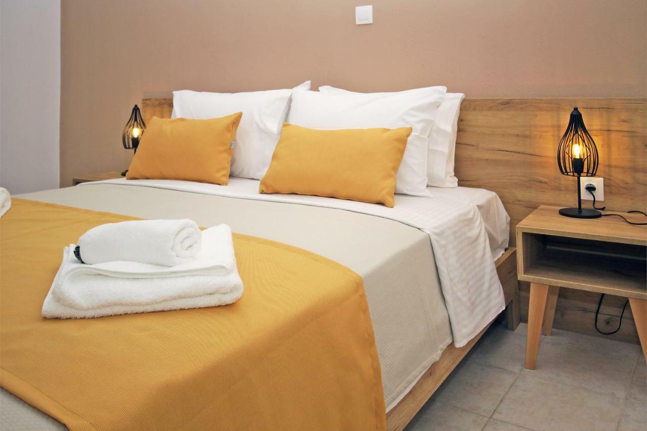 Hotel Aqua Marine 2 à Neos Marmaras Extérieur photo