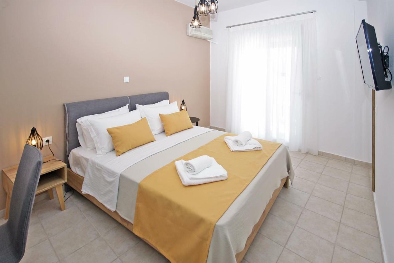 Hotel Aqua Marine 2 à Neos Marmaras Extérieur photo