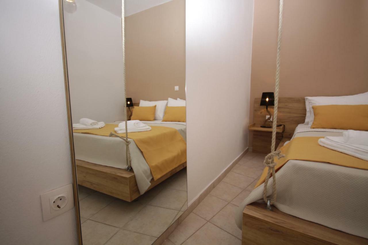 Hotel Aqua Marine 2 à Neos Marmaras Extérieur photo